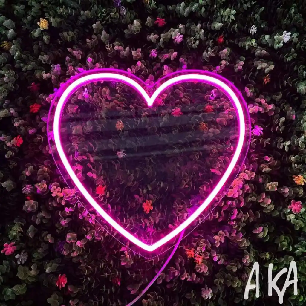 LED Love Neon Family Wall Decoration Party Ambiance Light Store Hanging Decoration Proposal Ambiance Light Gift for Friends
LED Love Neon Family Wall Decoration Party Ambiance Light Store Hanging Decoration Proposal Ambiance Light Gift for Friends
