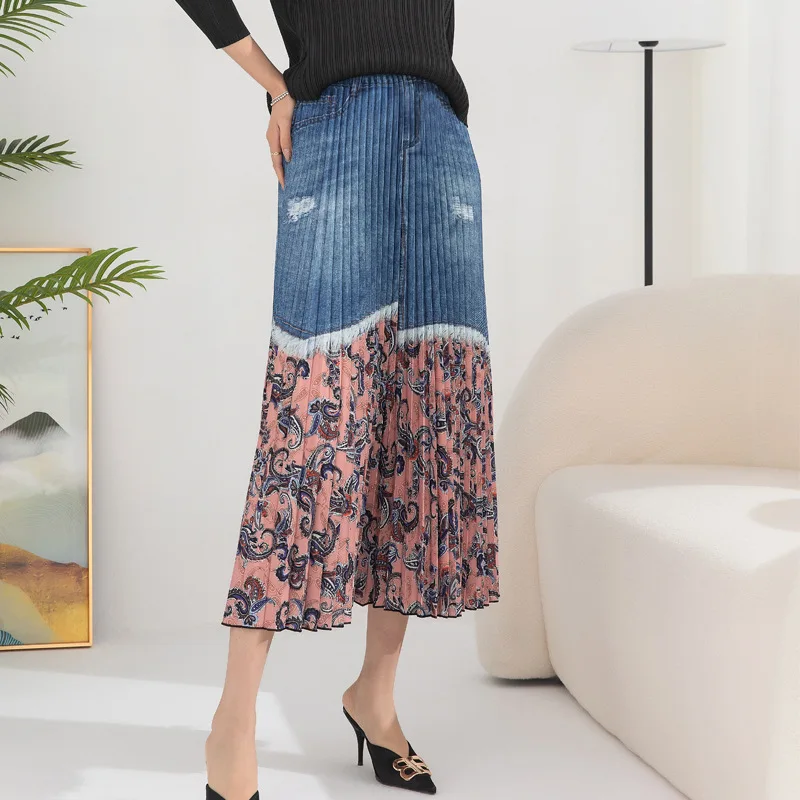 Denim Color Patchwork Half Length Skirt 2023 Summer New Contrasting Print Elastic Waist Retro Elegant Large Swing Skirt
Denim Color Patchwork Half Length Skirt 2023 Summer New Contrasting Print Elastic Waist Retro Elegant Large Swing Skirt