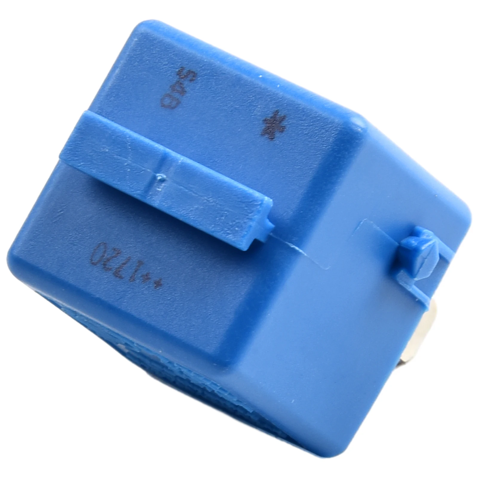 4-Pin Sky-Blue Relay 61368364581 61366915327 For BMW 1 3 4 5 6 7 Series Z3 Z4 Multi-Function Relay Replacement Parts
4-Pin Sky-Blue Relay 61368364581 61366915327 For BMW 1 3 4 5 6 7 Series Z3 Z4 Multi-Function Relay Replacement Parts