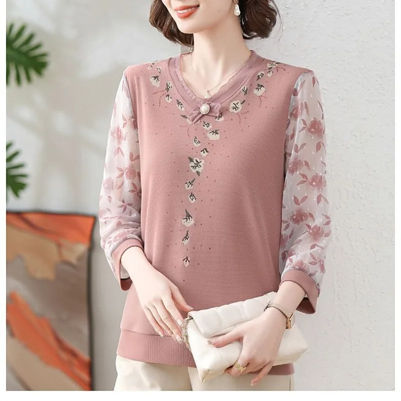 

2024 Women's Spring and Summer New Fashion Commute V-Neck Spliced Lace Bow Beading Printed Loose Gauze 3/4 Sleeve T-shirts Tops