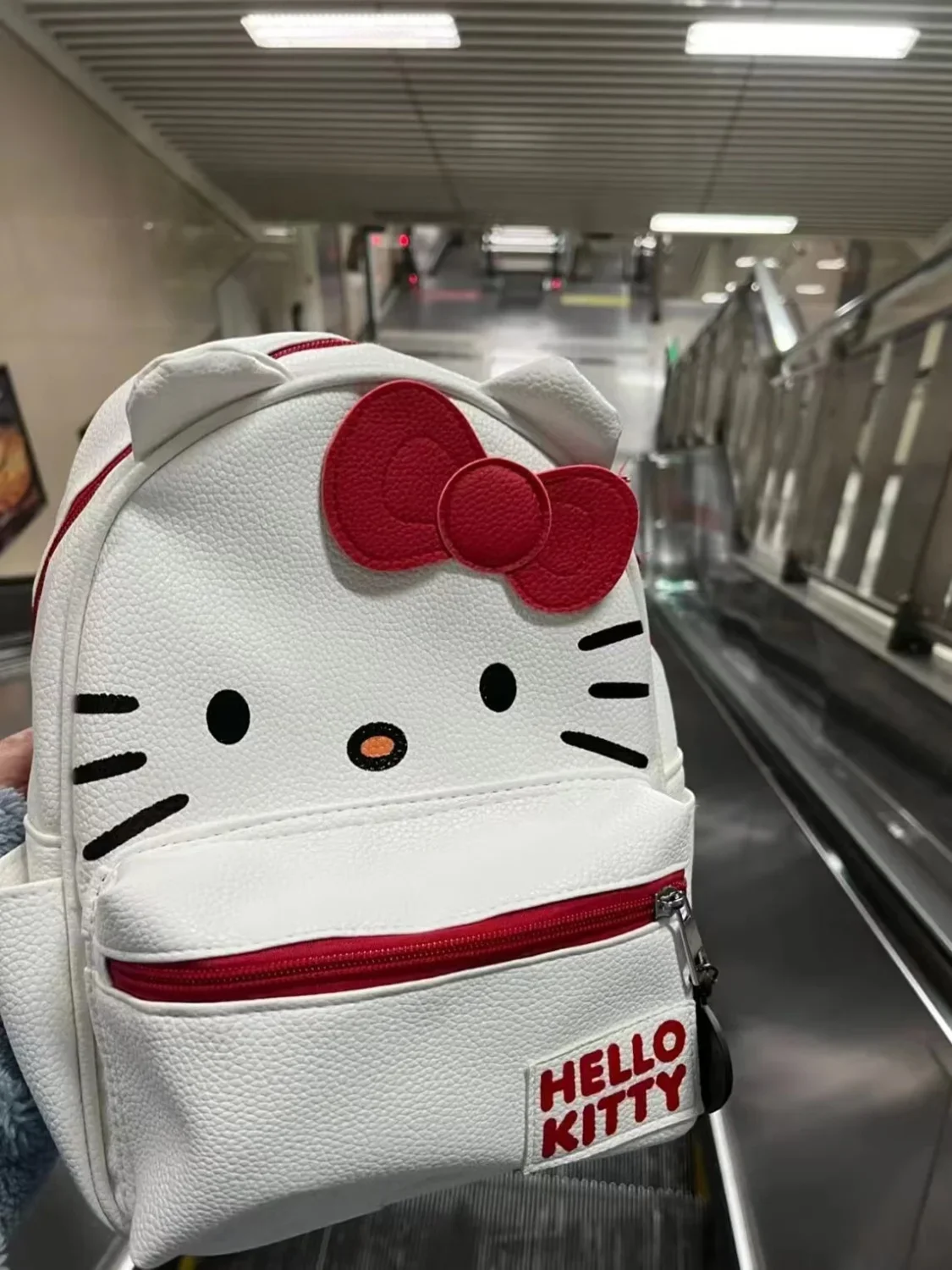 New Backpack Sanrio Hello Kitty Melody Schoolbag Cat School Bag College Student Casual Large Capacity Cartoon Women's Bag
New Backpack Sanrio Hello Kitty Melody Schoolbag Cat School Bag College Student Casual Large Capacity Cartoon Women's Bag