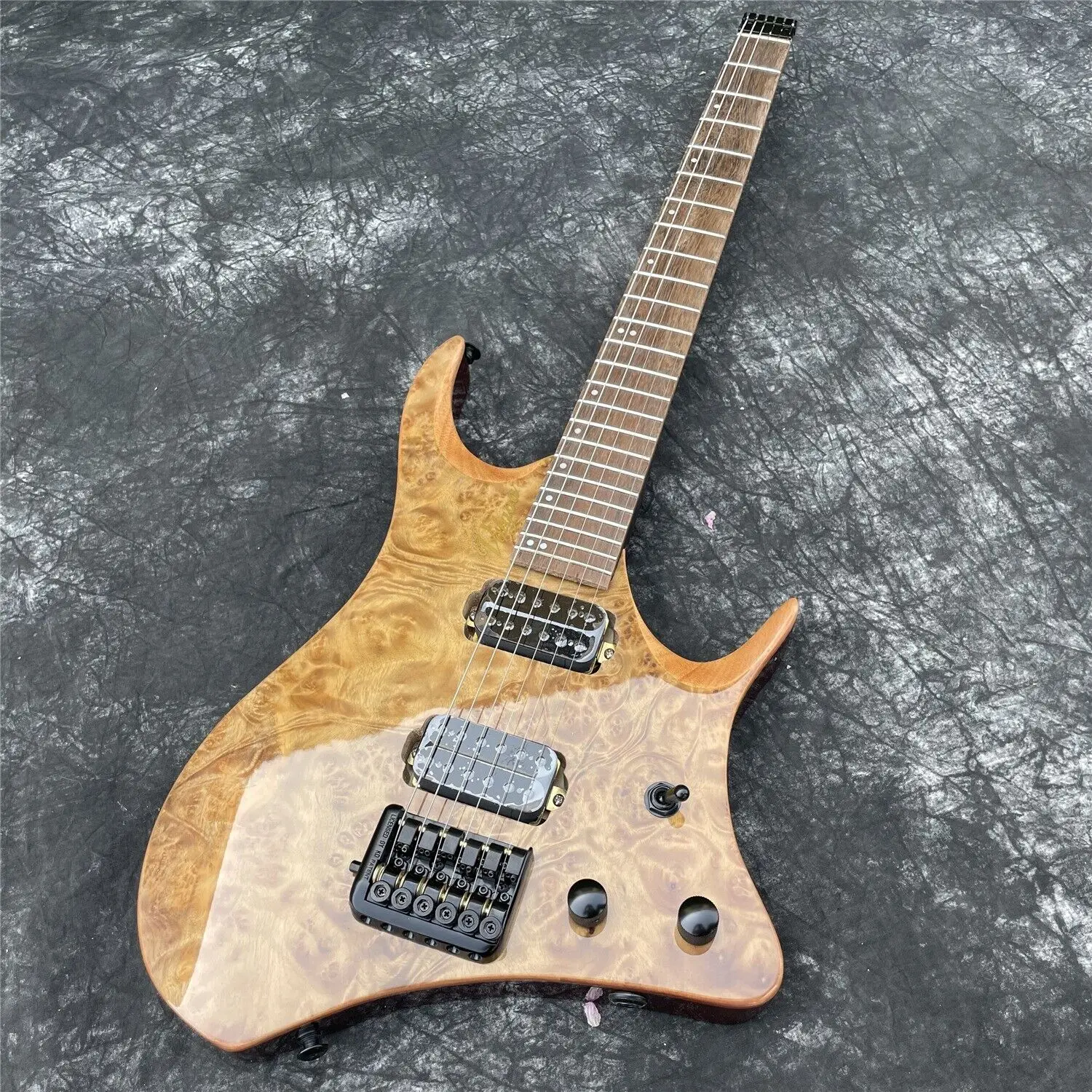 2023 Grote Natural Headless Electric Guitar 6 Strings Solid Wood Travel Guitar
2023 Grote Natural Headless Electric Guitar 6 Strings Solid Wood Travel Guitar