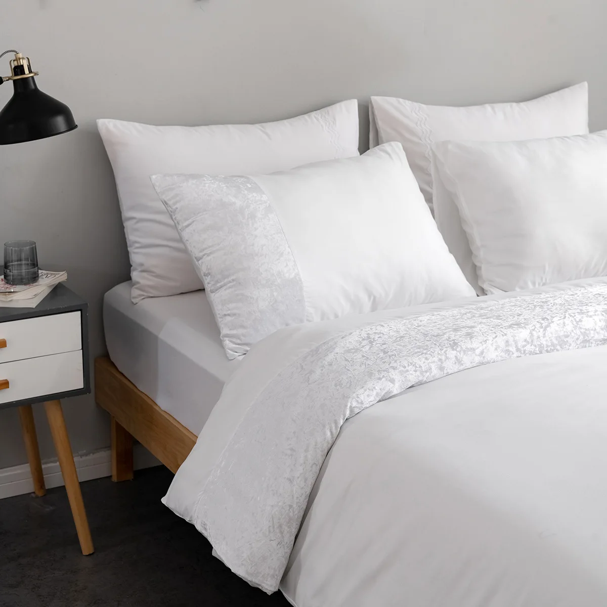 3pcs/set Bedding Set High Quality Skin Friendly Fabric Quilt Cover Set Single Double Bed Home King Size Duvet Cover Set
3pcs/set Bedding Set High Quality Skin Friendly Fabric Quilt Cover Set Single Double Bed Home King Size Duvet Cover Set