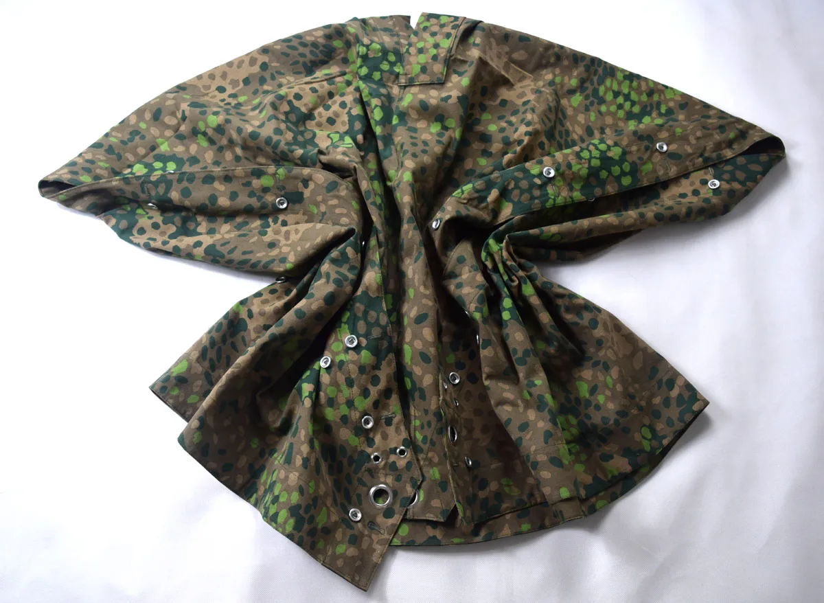 

REVERSIBLE WWII WW2 German Camouflage DOT 44 Tent cloth Poncho Mlitary Reenactments　