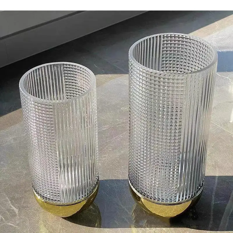 Golden Base Relief Glass Vase Hydroponics Flower Pots Decorative Flower Arrangement Desk Decoration Floral Vases Modern Decor 
Golden Base Relief Glass Vase Hydroponics Flower Pots Decorative Flower Arrangement Desk Decoration Floral Vases Modern Decor