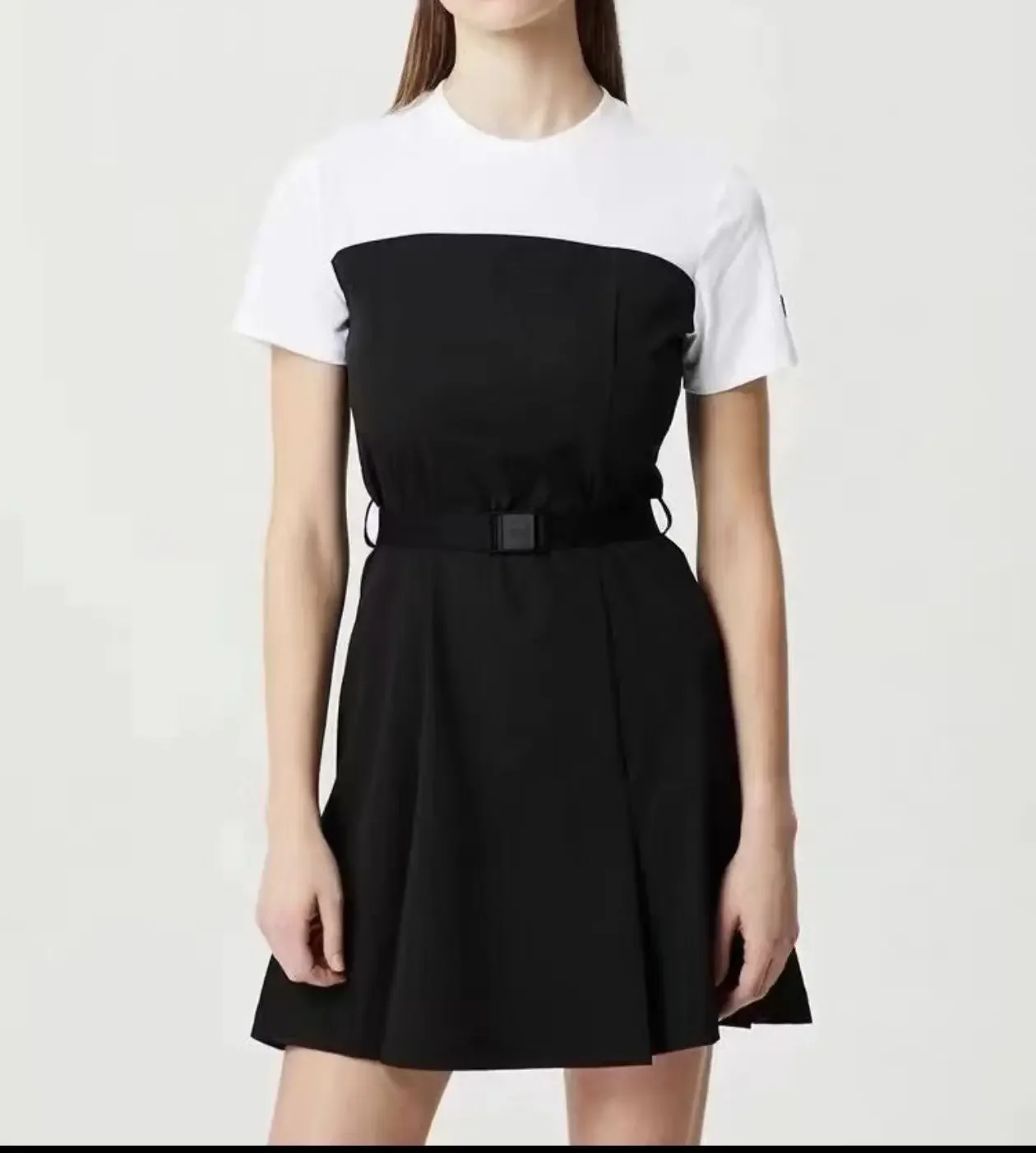 Korean Original Single Golf Clothing Women's Summer New Dress Korean Version Slim Fit Slimming Long Skirt Pants
Korean Original Single Golf Clothing Women's Summer New Dress Korean Version Slim Fit Slimming Long Skirt Pants