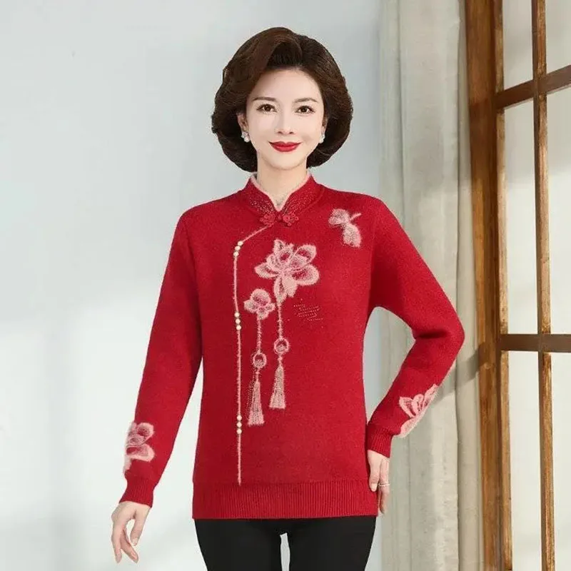 

Autumn Winter Middle Aged Mother's Pullover Sweater Velvet Thick Warm Knitted Bottoming Shirt Women Elegant Embroidered Sweater