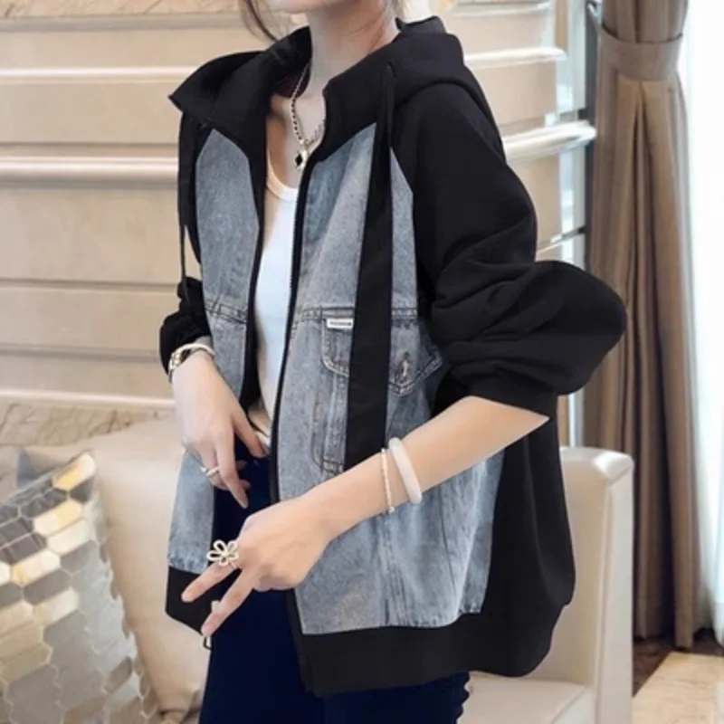 Fashion Denim Stitching Hoodie Women's Spring Autumn Loose Casual Outwear Vintage Long Sleeves Jeans Jacket Female
Fashion Denim Stitching Hoodie Women's Spring Autumn Loose Casual Outwear Vintage Long Sleeves Jeans Jacket Female