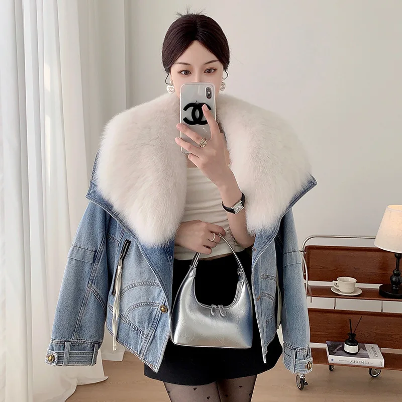 

2024New goose down inner lining denim pie overcomes women's short style new fox fur collar fur coat for young women