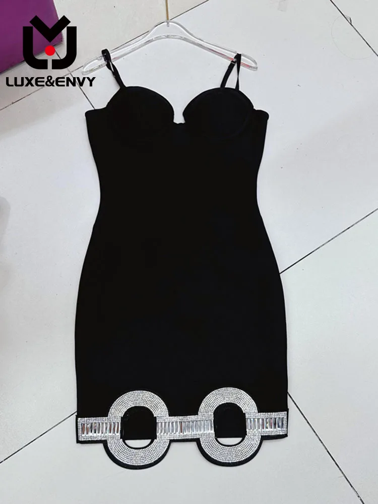 LUXE&ENVY Element Sexy Sparkling Diamond Strap Dress Unique Sweet Split High-end Black Bandage Dress Women 2023 Summer Autumn
LUXE&ENVY Element Sexy Sparkling Diamond Strap Dress Unique Sweet Split High-end Black Bandage Dress Women 2023 Summer Autumn