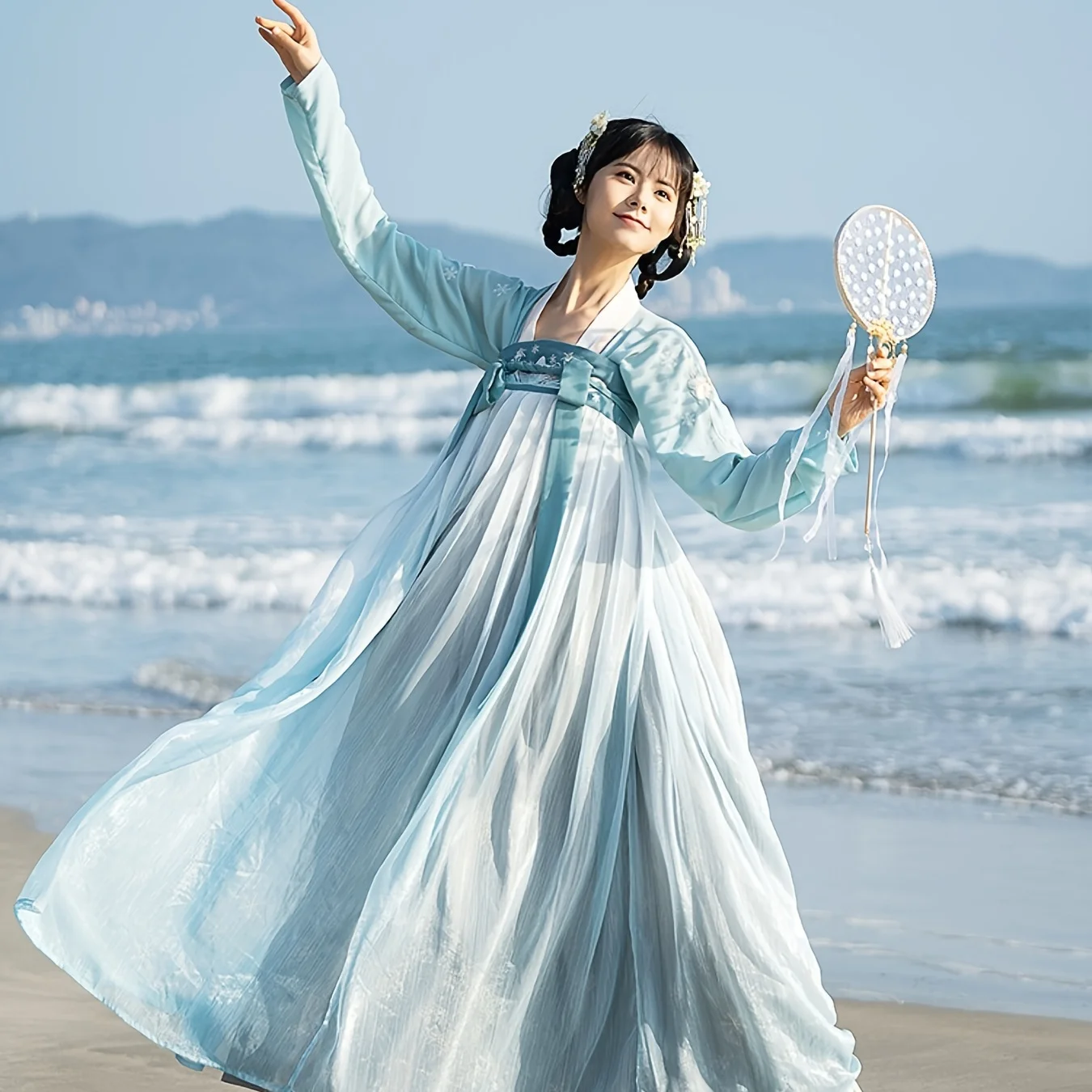 Китайский Косплей Hanfu вышивка с поясом древние пастельные синие традиционные костюмы с длинным рукавом женская одежда
Китайский Косплей Hanfu вышивка с поясом древние пастельные синие традиционные костюмы с длинным рукавом женская одежда