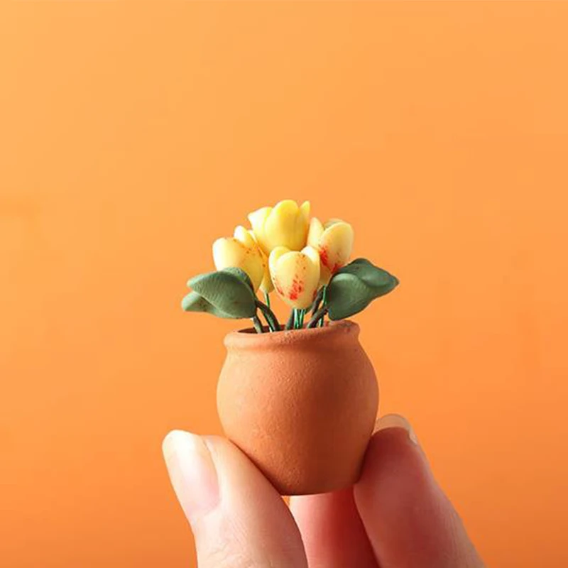 1:12 Dollhouse Miniature Clay Yellow Rose Potted Plant Simulation Flower Model DIY Scene Garden Balcony Decoration Accessories
1:12 Dollhouse Miniature Clay Yellow Rose Potted Plant Simulation Flower Model DIY Scene Garden Balcony Decoration Accessories
