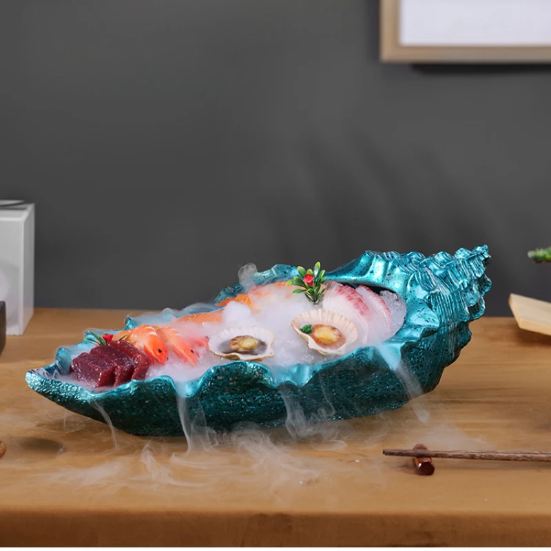 

High-end Conch Sashimi Food Presentation Plate Creative Dry Ice Seafood Tray Resin Material Salmon Dish Unique and Sophisticated