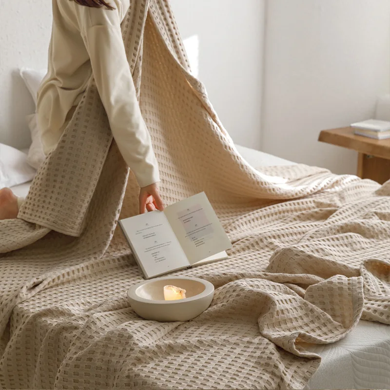 Towel Blanket Gauze Waffle Cotton Air-conditioning Summer Quilt Pure Color Simple Thin Section Dormitory Single Double Blanket
Towel Blanket Gauze Waffle Cotton Air-conditioning Summer Quilt Pure Color Simple Thin Section Dormitory Single Double Blanket