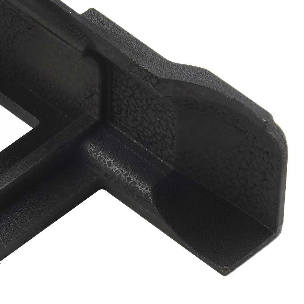 Water Drainage Clips Solar Panel Polymer Material Water Drain Clips Cleaning Clips For Water Drain PV Modules Photovoltaic Panel
Water Drainage Clips Solar Panel Polymer Material Water Drain Clips Cleaning Clips For Water Drain PV Modules Photovoltaic Panel