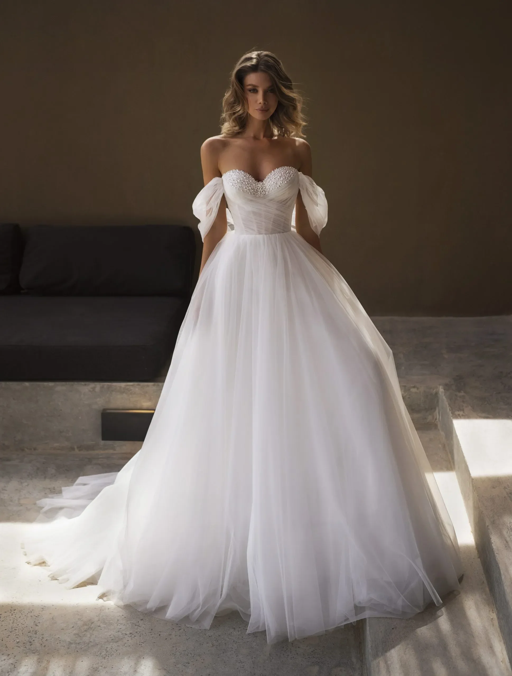 

Elegant Luxury Off The Shoulder Wedding Dress Sexy Sweetheart Pearl backless Romantic wedding 2024 Beach bridal party dress