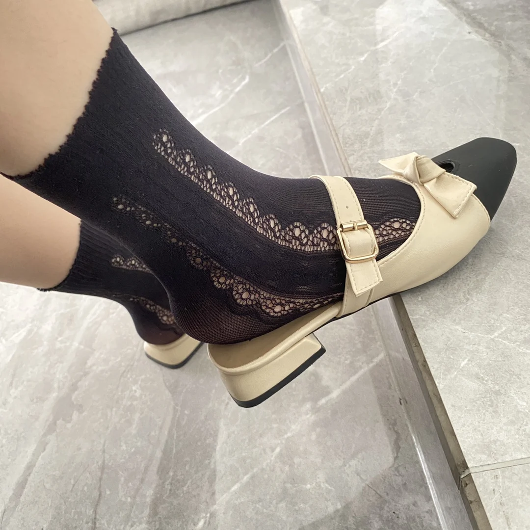 Корейская версия кружевные женские сетчатые носки с вырезом
Корейская версия кружевные женские сетчатые носки с вырезом