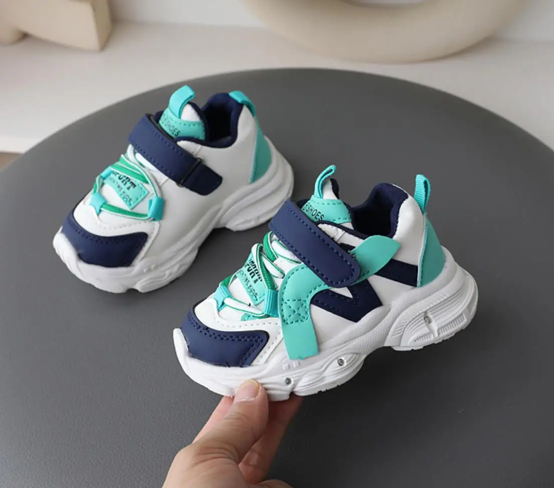 

2024 Designer Kids Shoes Spring Autumn Boys Girls Breathable Lightweight Soft Soled Casual Sneakers Toddler Tenis Flat Shoe