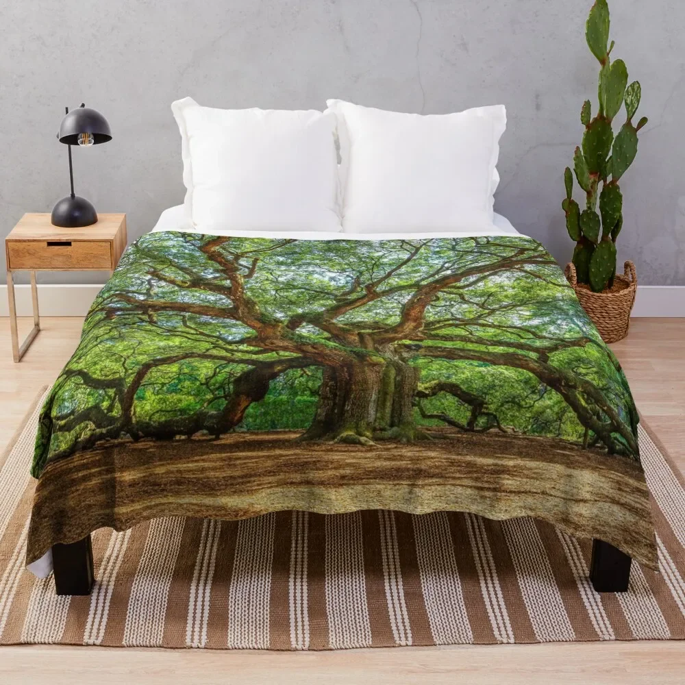 

Angel Oak - Ancient Tree on Johns Island South Carolina Throw Blanket Sleeping Bag Decorative Throw Quilt for winter Blankets