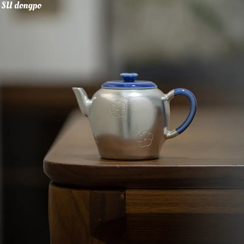 Mini Handcarved Silver Plated Teapot Household Small Single Pot High-end Kungfu Teapot Ceramic Silver Pot Exquisite and Compact
Mini Handcarved Silver Plated Teapot Household Small Single Pot High-end Kungfu Teapot Ceramic Silver Pot Exquisite and Compact