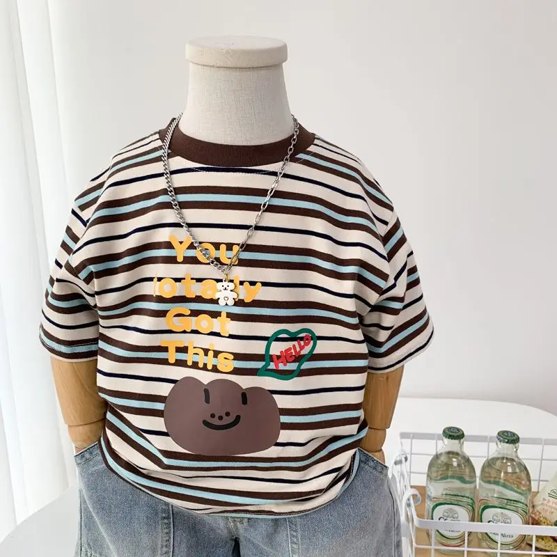 Детская футболка из чистого хлопка с коротким рукавом и мультяшным принтом, летняя модная полосатая футболка для мальчиков, Новый Повседневный Топ
Детская футболка из чистого хлопка с коротким рукавом и мультяшным принтом, летняя модная полосатая футболка для мальчиков, Новый Повседневный Топ
