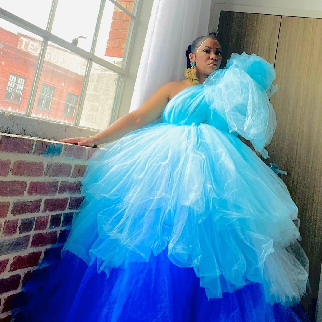 

Puffy Ruffled Tulle Long Dress For Women Plus Size One Shoulder Ruffle Lush Woman Mix Colored Tutu Party Night Dresses Africa