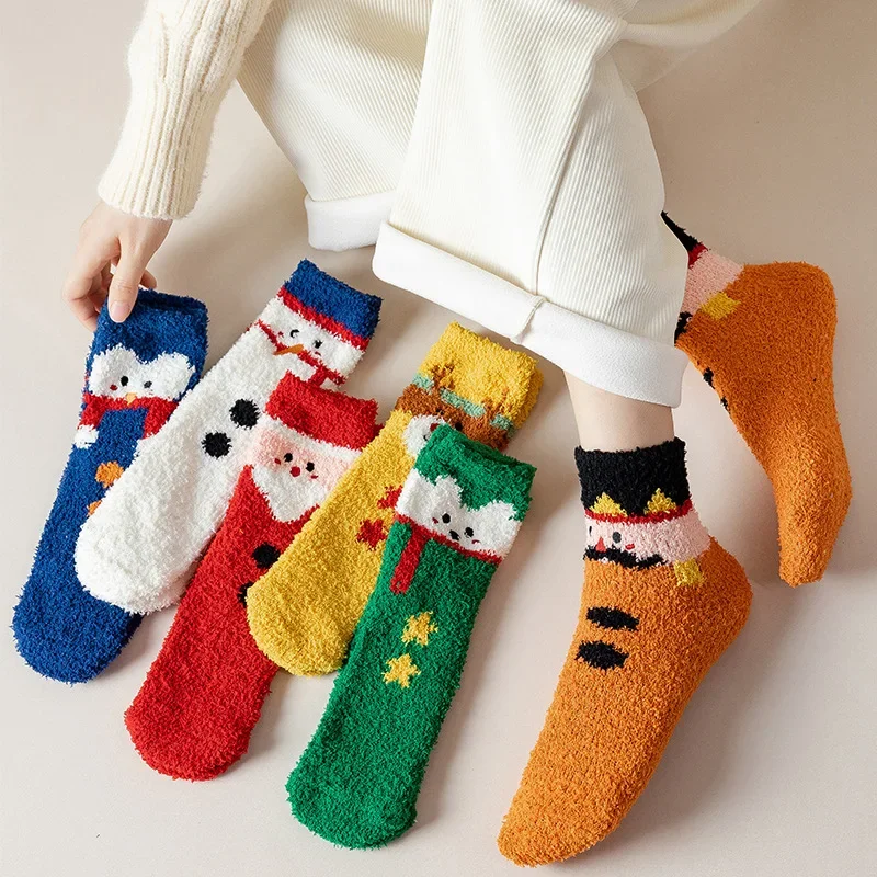 Stylish and Comfortable Coral Velvet Christmas Socks Fall/Winter Warm Midtube Cute Cartoon Santa Floor Socks
Stylish and Comfortable Coral Velvet Christmas Socks Fall/Winter Warm Midtube Cute Cartoon Santa Floor Socks