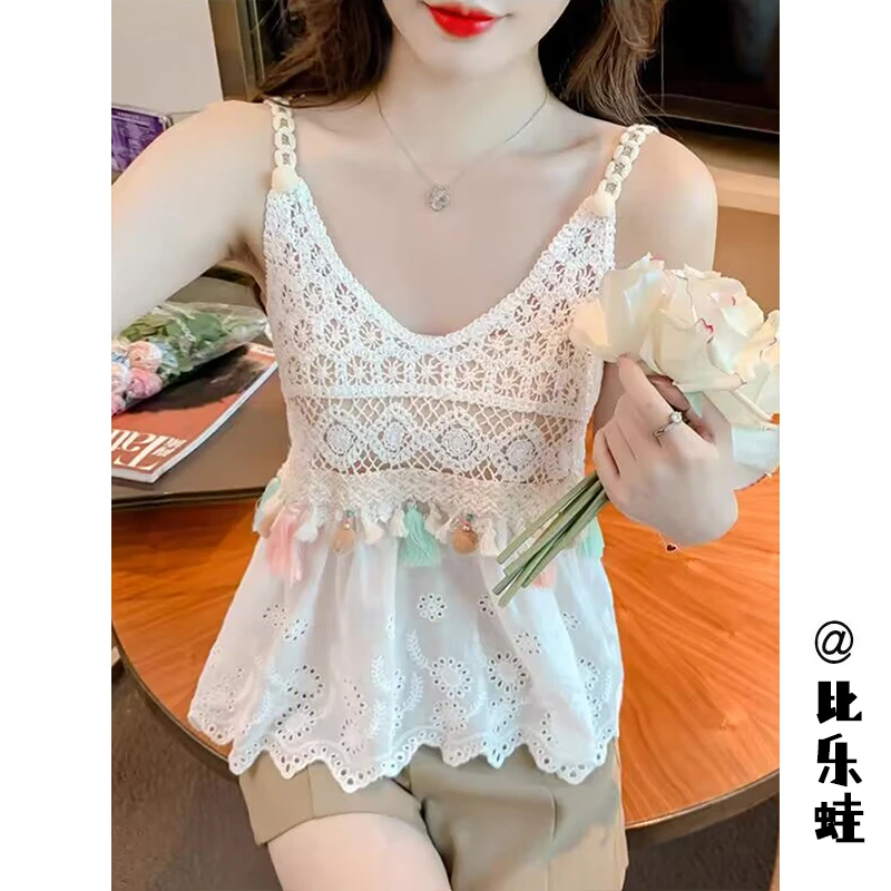 

Bohemian small suspender tank top for women in summer, worn both inside and outside, with Xishuangbanna Spicy Girls on the beach