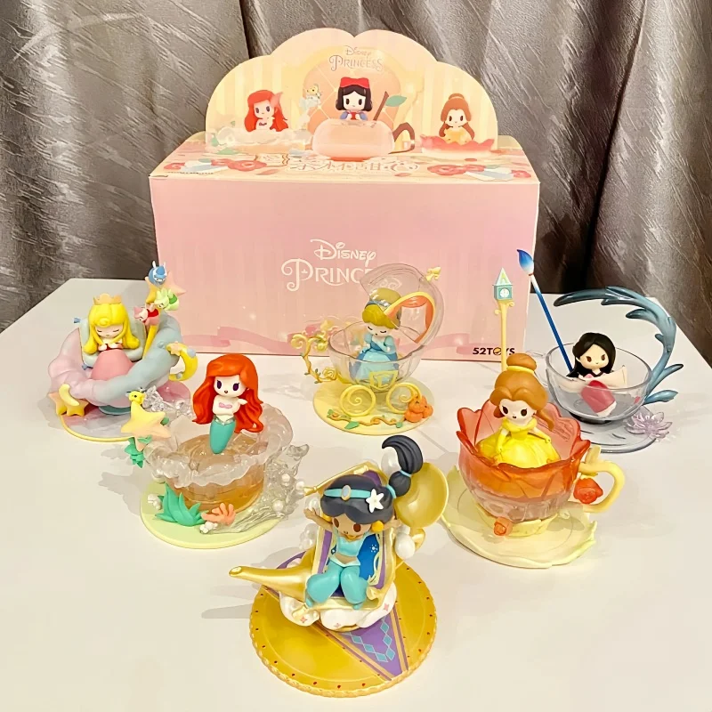Экшн-фигурка Принцессы Disney серии D-baby, куклы, игрушки, жасмин, Белоснежка, Аврора, искусственное оформление, подарки для девочек, игрушка
Экшн-фигурка Принцессы Disney серии D-baby, куклы, игрушки, жасмин, Белоснежка, Аврора, искусственное оформление, подарки для девочек, игрушка