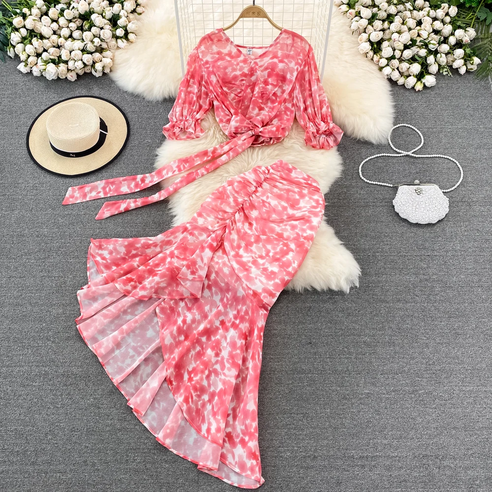Casual Suit Women's V-neck Bow Short Chiffon Shirt Two-piece Set High Waist Medium Length Fishtail Hip Wrap Dress
Casual Suit Women's V-neck Bow Short Chiffon Shirt Two-piece Set High Waist Medium Length Fishtail Hip Wrap Dress