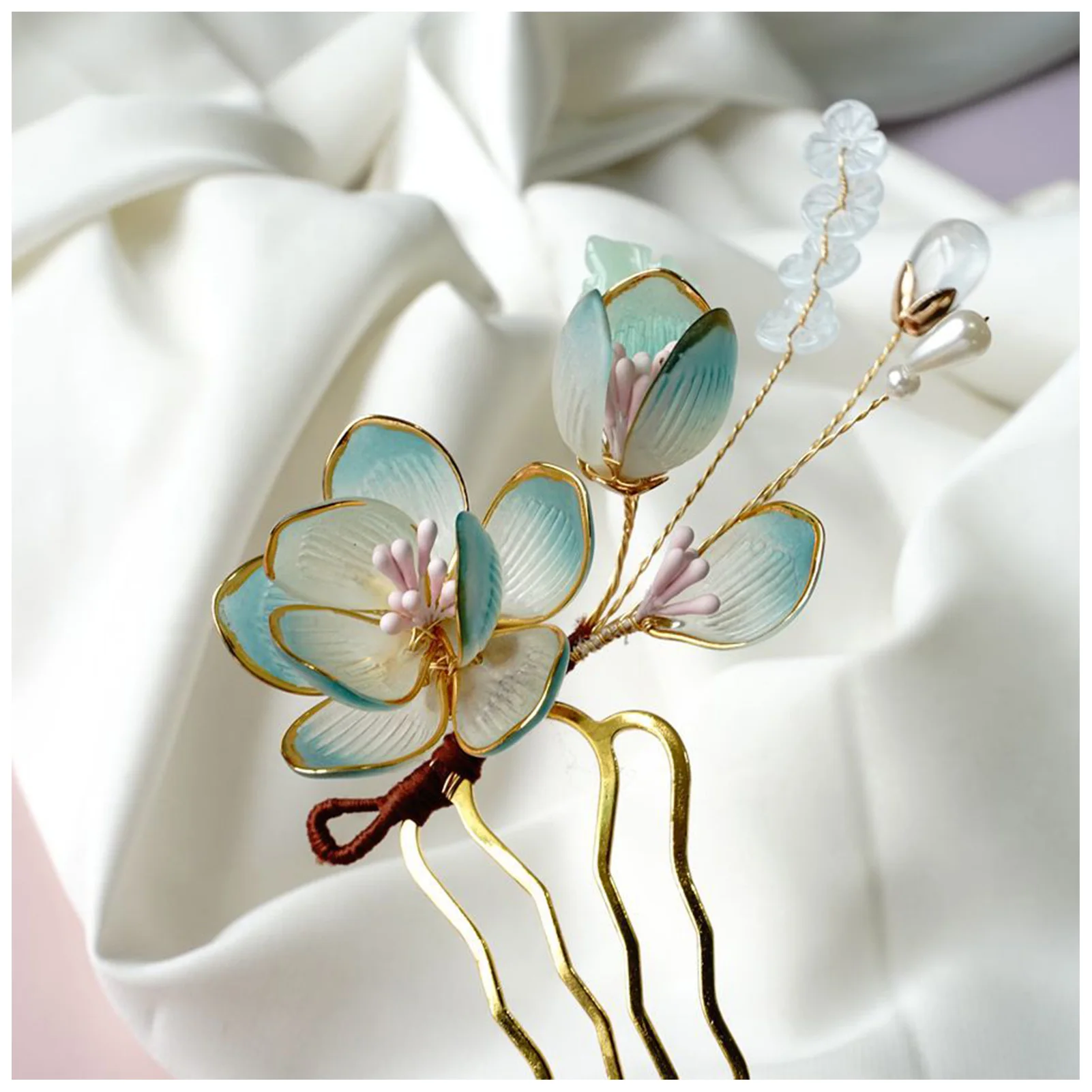 Women Lotus Hairpins Jewelries Chinese Style Glass/Glaze Headwear for Girls Birthday Stage Party Show FS99
Women Lotus Hairpins Jewelries Chinese Style Glass/Glaze Headwear for Girls Birthday Stage Party Show FS99