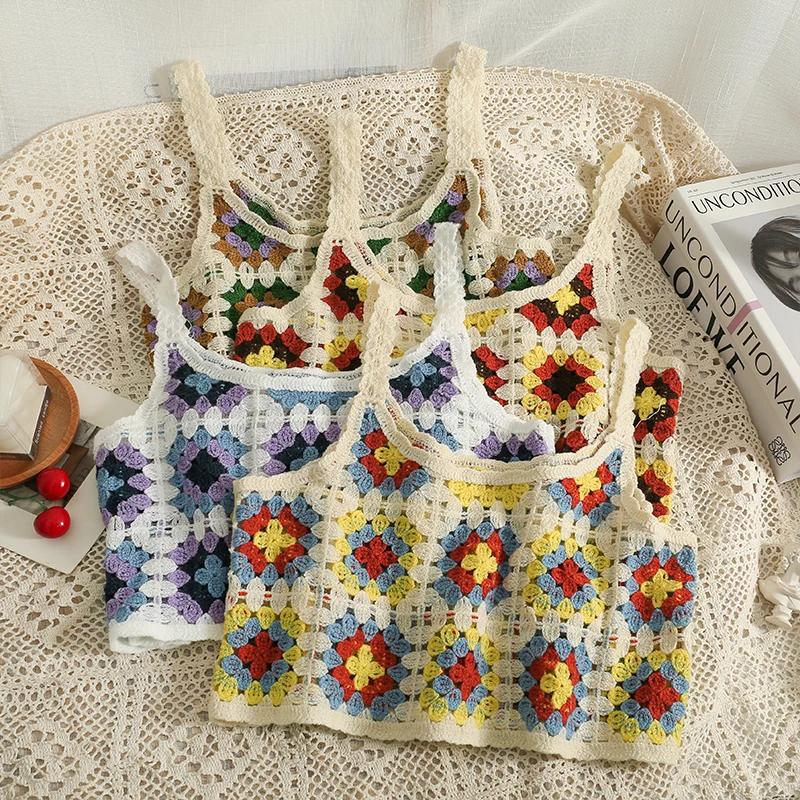 

OUMEA Women Summer Beach Crochet Camis Crop Tops Knitting Floral Embroidery Cotton Crochet Tops Retro Cute Patchwork Tops