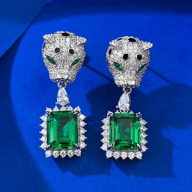 

European and American new 925 emerald retro style leopard earrings with luxurious full diamond inlay of 8 * 10 green diamonds
