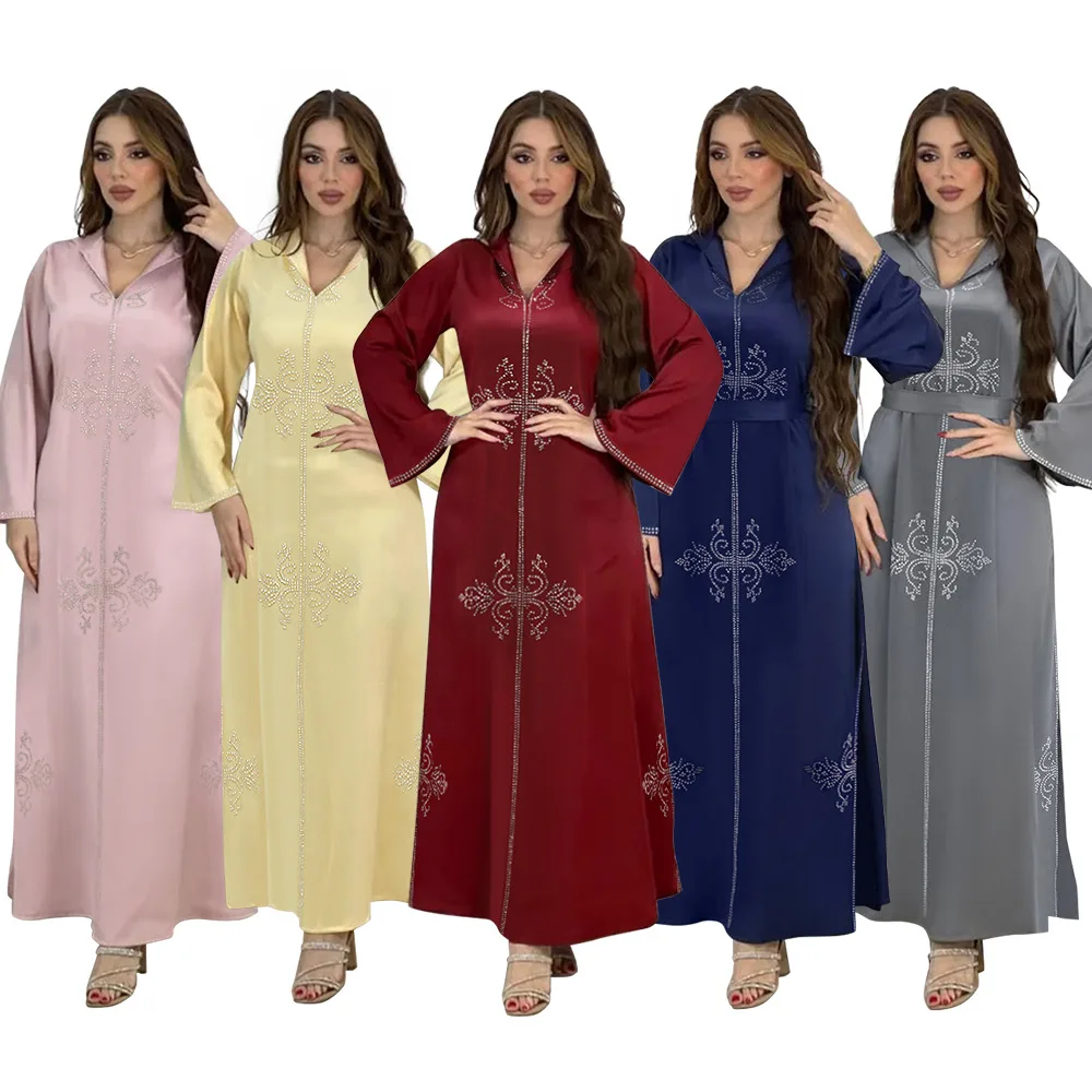

Middle East Abaya Hooded Robes Fashion Diamonds Long Sleeves Elegant Dubai Luxury Dress for Women Evening Party Jalabiya