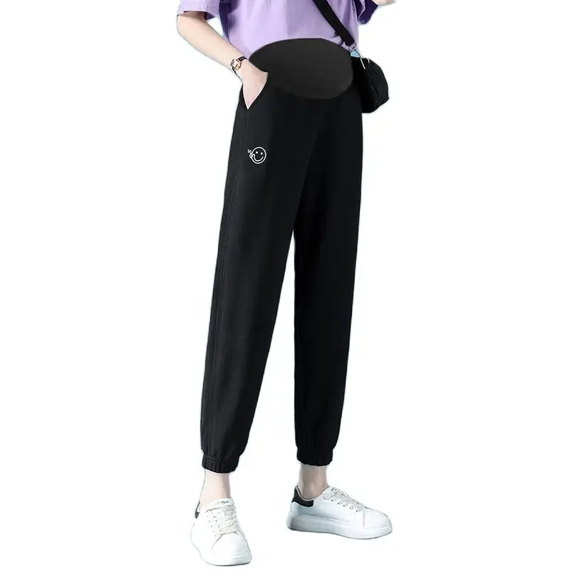 Autumn Pregnant Women Casual Sweatpants Smile Embroidery High Waist Maternity Belly Trousers Plus Size Pregnancy Cotton Pants
Autumn Pregnant Women Casual Sweatpants Smile Embroidery High Waist Maternity Belly Trousers Plus Size Pregnancy Cotton Pants