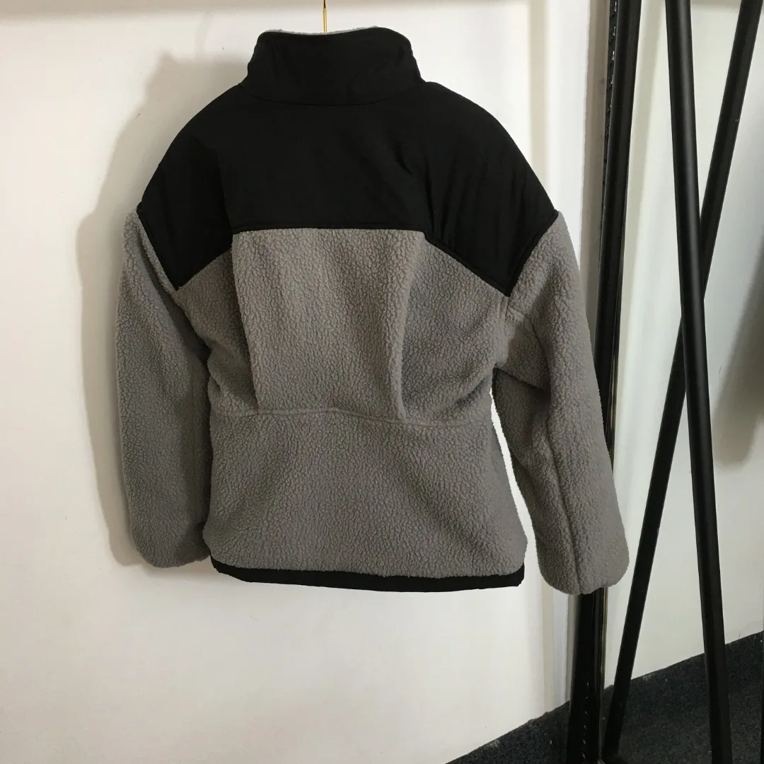 New Contrast Panel Waist Standing Collar Long Sleeve Zippered Lamb Wool Coat, Grey
New Contrast Panel Waist Standing Collar Long Sleeve Zippered Lamb Wool Coat, Grey