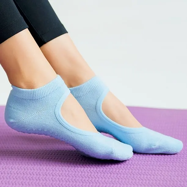 Women High Quality Pilates SocksBackless Anti-Slip Breathable Yoga Socks Ankle Ladies Ballet Dance Sports Socks for Fitness Gym
Women High Quality Pilates SocksBackless Anti-Slip Breathable Yoga Socks Ankle Ladies Ballet Dance Sports Socks for Fitness Gym