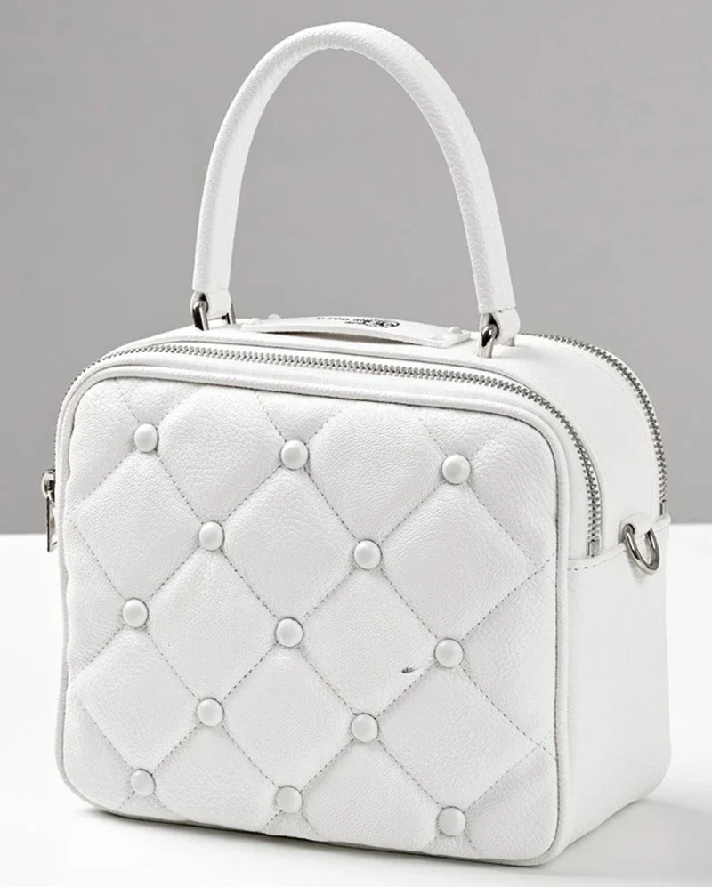 Golf Clothes Bag Ball Ladies Storage Outdoor Leisure Shoulder Slung Portable 
Golf Clothes Bag Ball Ladies Storage Outdoor Leisure Shoulder Slung Portable