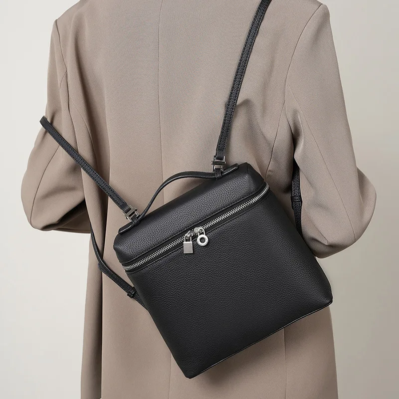 Real Genuine Leather Women Backpacks New Fashion 2023 First Layer Cowhide Travel Backpack Casual Solid Color Ladies Shoulder Bag
Real Genuine Leather Women Backpacks New Fashion 2023 First Layer Cowhide Travel Backpack Casual Solid Color Ladies Shoulder Bag