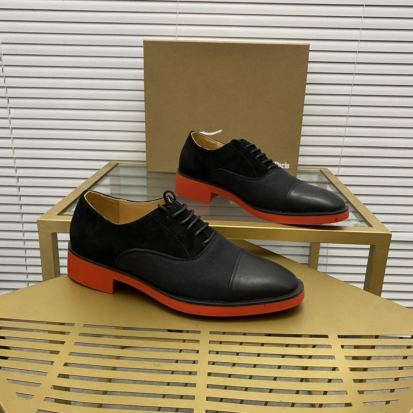 Top Quality Designer Men Casual Sneakers Real Leather Red sole Luxury Womens Tennis Shoes 35-48 Fashion Unisex loafers MD27
Top Quality Designer Men Casual Sneakers Real Leather Red sole Luxury Womens Tennis Shoes 35-48 Fashion Unisex loafers MD27