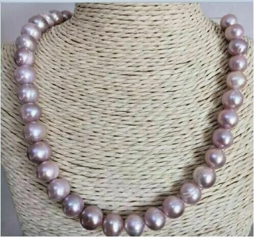 18 inch AAA+9-10mm natural purple South China Sea Baroque pearl necklace with 14K gold buckle
18 inch AAA+9-10mm natural purple South China Sea Baroque pearl necklace with 14K gold buckle