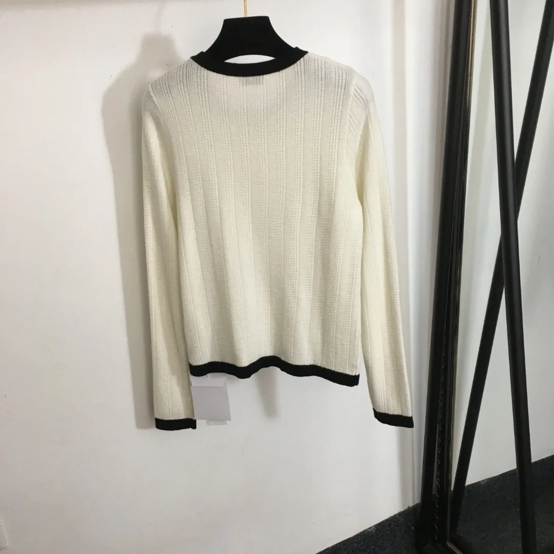 Spring 2024 New Women's 100% Wool Pullover Knit Round neck Sweater perfume Bottle Logo Jacquard
Spring 2024 New Women's 100% Wool Pullover Knit Round neck Sweater perfume Bottle Logo Jacquard