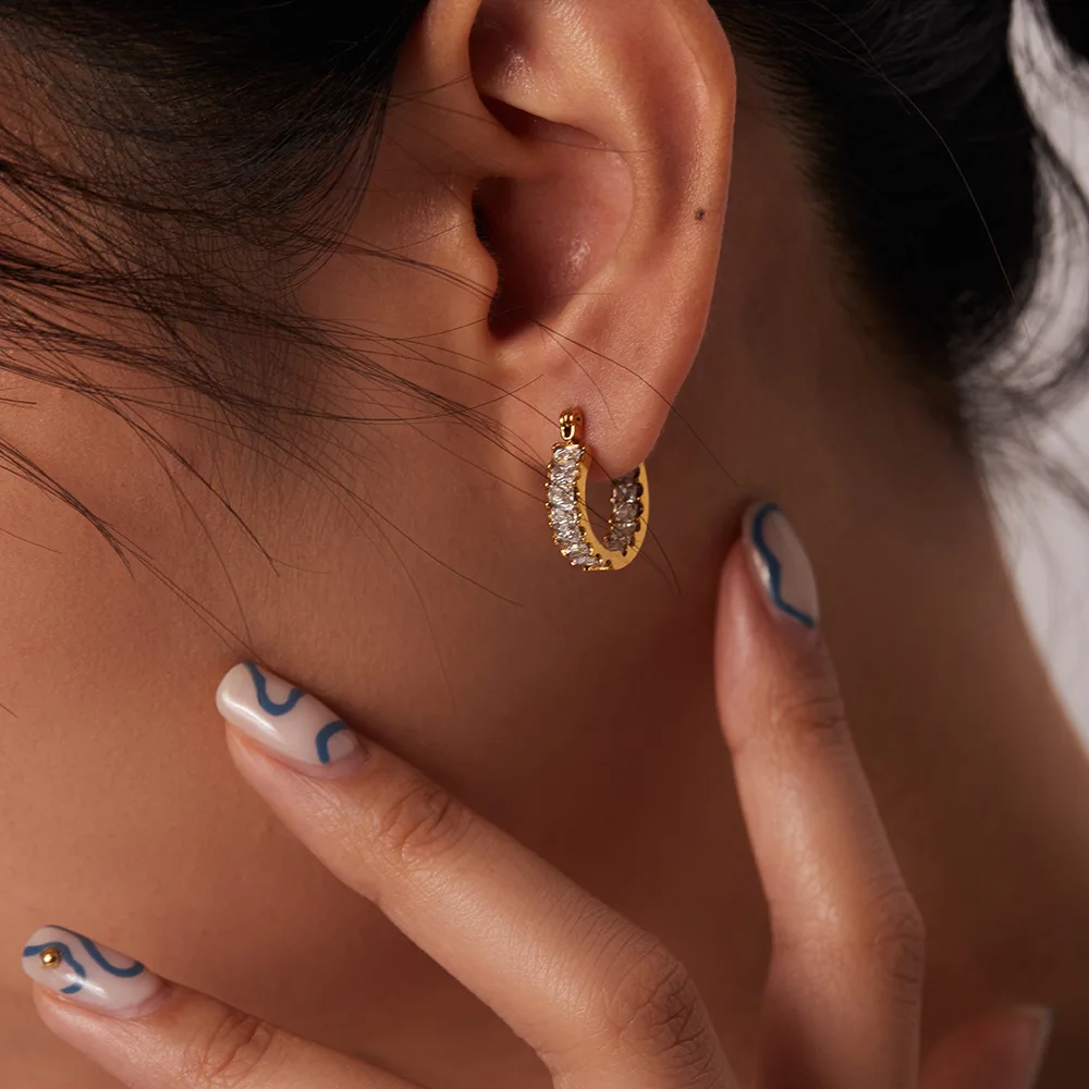 Romantic Style Candy Color Jelly Look Square Ear Drop Fashion Jewelry High Quality Earrings for Women
Romantic Style Candy Color Jelly Look Square Ear Drop Fashion Jewelry High Quality Earrings for Women