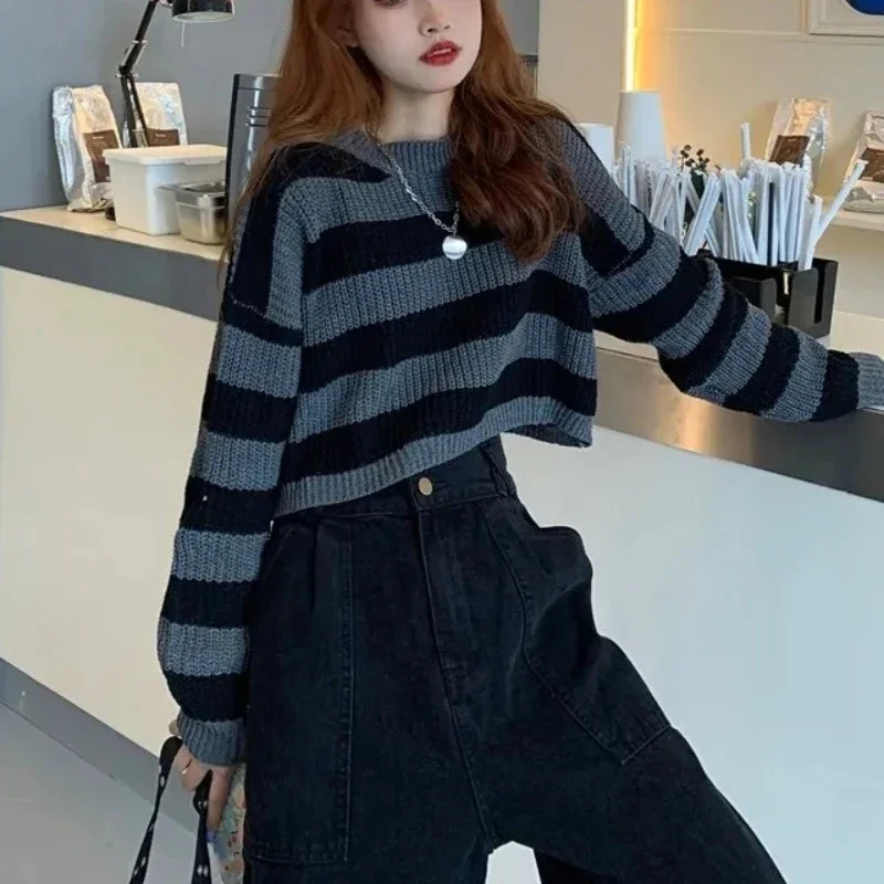 Knitted Elegant Short Striped Cropped Sweater Women Vintage Oversize Knit Jumper Korean Style Long Sleeve Harajuku Pullover Top
Knitted Elegant Short Striped Cropped Sweater Women Vintage Oversize Knit Jumper Korean Style Long Sleeve Harajuku Pullover Top