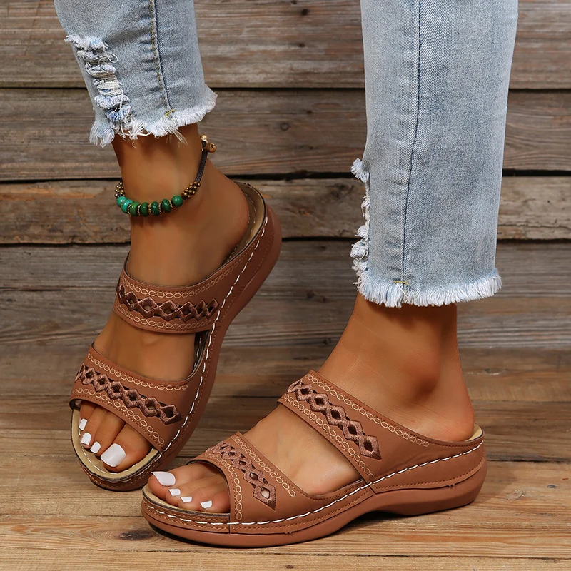 

Hollow Slides Summer Women Sandals Slippers Comfortable Wedges Sandals Leisure Beach Roman Leather Women Slippers Zapatos Mujer