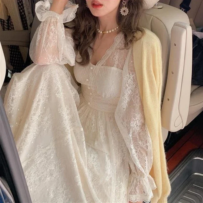 French Slim Long Sleeve Korean Dress New Winter One-piece Midi Dresses for Woman Part Women Elegant Sexy V-neck Lace Fairy Dress
French Slim Long Sleeve Korean Dress New Winter One-piece Midi Dresses for Woman Part Women Elegant Sexy V-neck Lace Fairy Dress