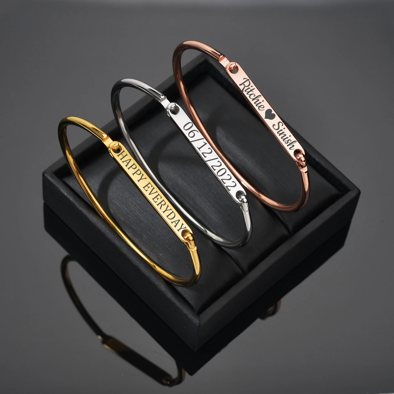 Trendy Customized Stainless Steel Bracelets Engraved Name Bracelets Accessorie for Women Personalized Letter Bangle Jewelry Gift
Trendy Customized Stainless Steel Bracelets Engraved Name Bracelets Accessorie for Women Personalized Letter Bangle Jewelry Gift