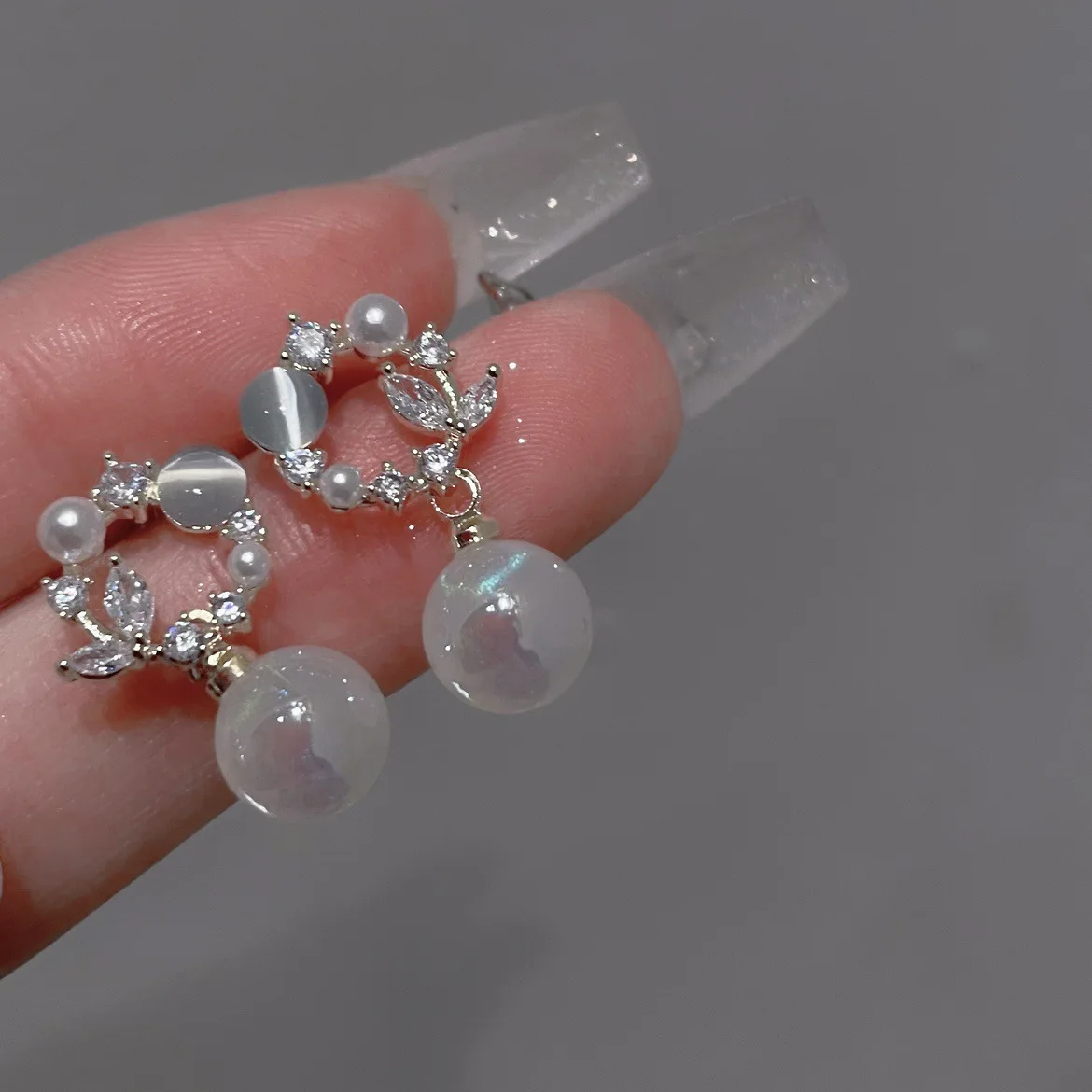 Grandes boucles d'oreilles pendantes en forme de fleur pour femmes, boucles d'oreilles en perles, bijoux de mariage exquis, patients, mode 4