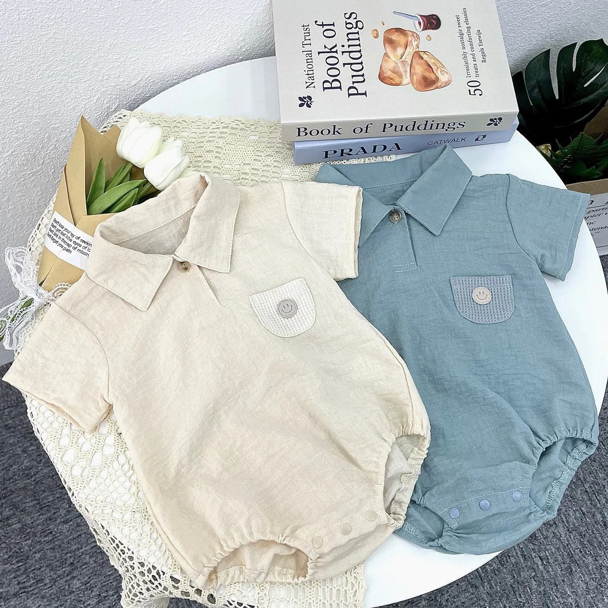 5064B Baby Boy Bodysuit 2023 Summer New Casual Collar Solid Color Boy's One Piece Clothes Gentleman Climbing Clothes
5064B Baby Boy Bodysuit 2023 Summer New Casual Collar Solid Color Boy's One Piece Clothes Gentleman Climbing Clothes