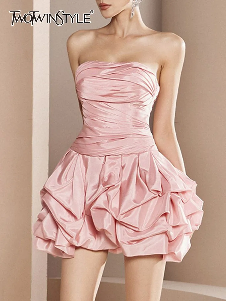 TWOTWINSTYLE Solid Spliced Appliques Chic Dresses For Women Strapless Sleeveless High Waist Elegant Slim Dress Female Fashion
TWOTWINSTYLE Solid Spliced Appliques Chic Dresses For Women Strapless Sleeveless High Waist Elegant Slim Dress Female Fashion